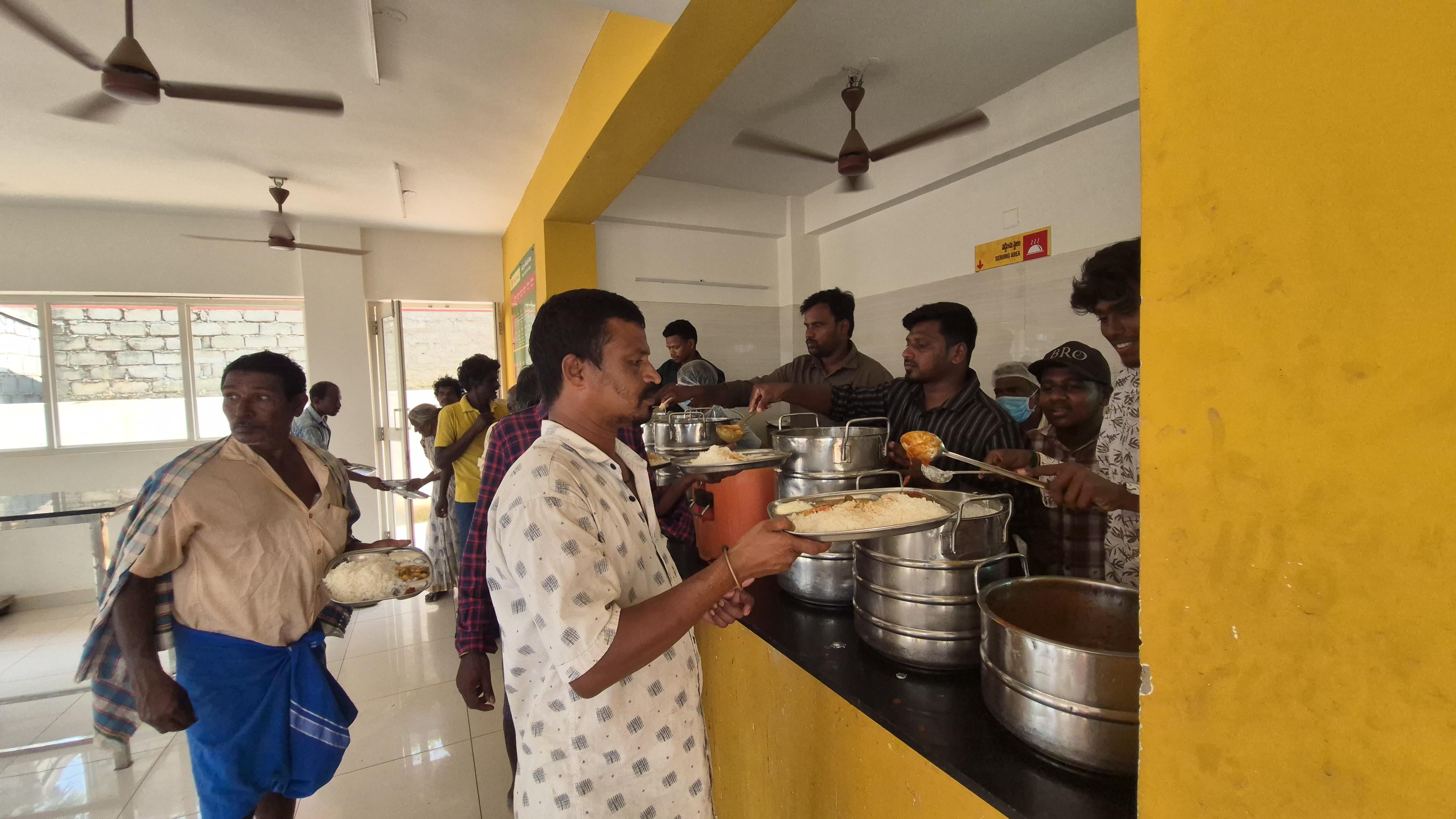 జనసేన యూ కొత్తపల్లి మండల పార్టీ అధ్యక్షులు అక్షయ్ జన్మదిన వేడుకలు.