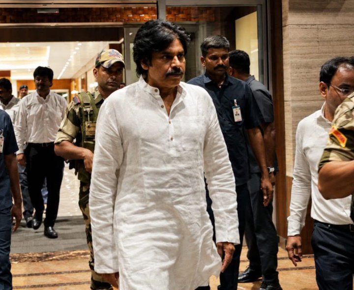 కేరళం చేరుకున్న శ్రీ పవన్ కళ్యాణ్ గారు